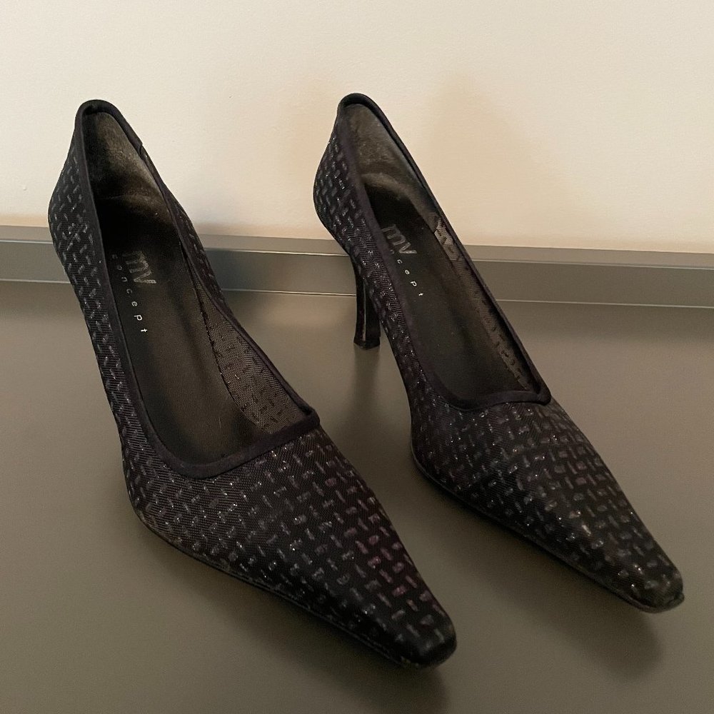 Vintage MV Concept - black mesh with silver thread detail